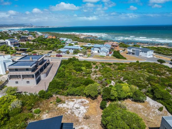 902 m² Land