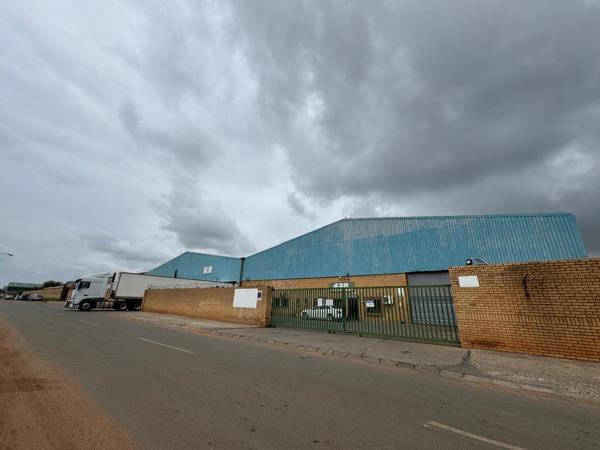 2 832  m² Industrial space