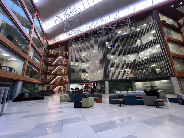 270  m² Commercial space