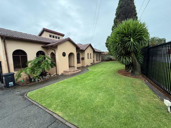 5 Bedroom House