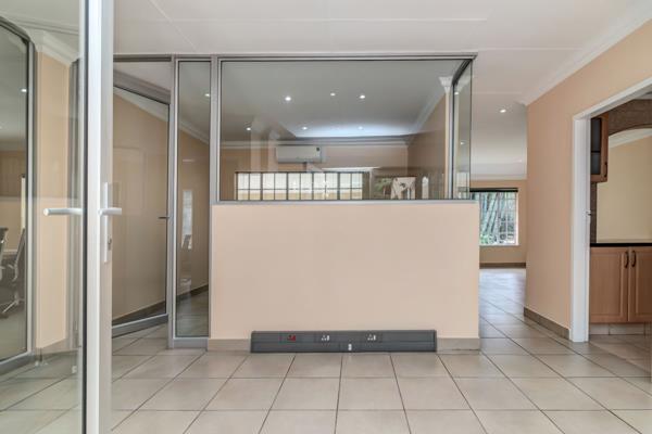 350  m² Commercial space