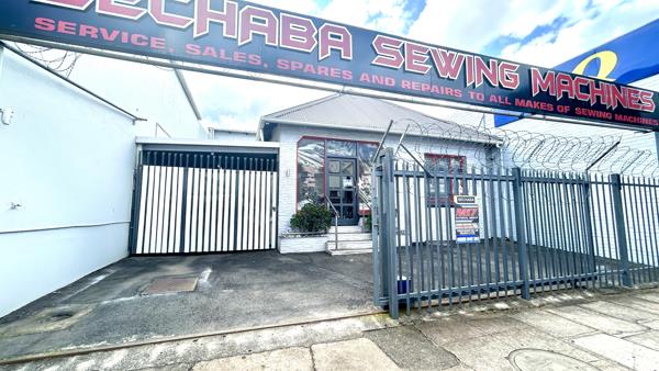 400  m² Commercial space