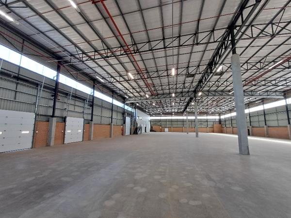 3 703  m² Industrial space