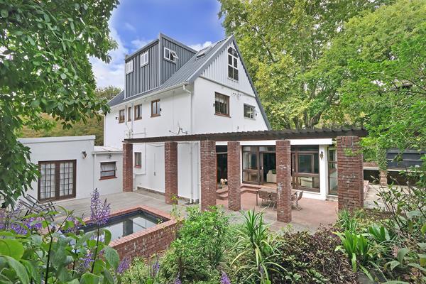 5 Bedroom House
