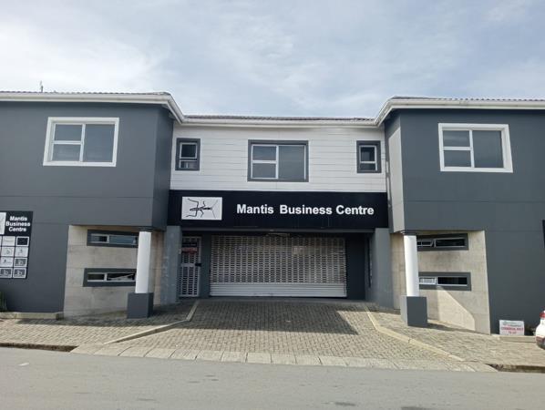 940  m² Commercial space