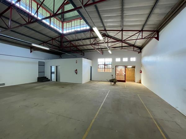 380  m² Industrial space