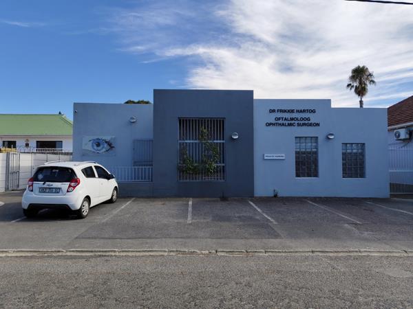 220  m² Commercial space