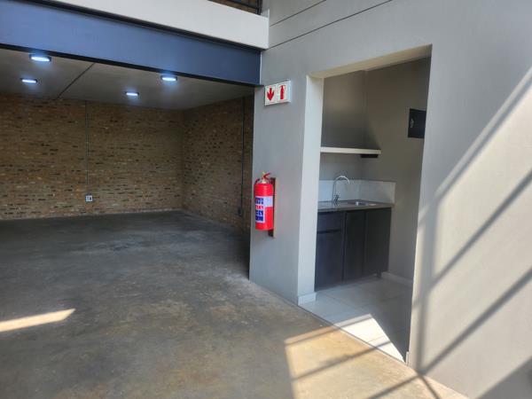 116  m² Commercial space