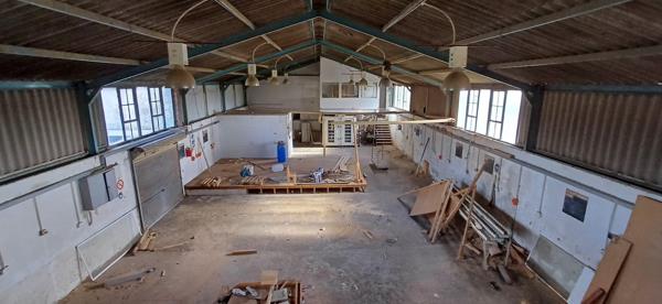 769  m² Commercial space