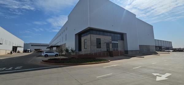 1 145  m² Industrial space