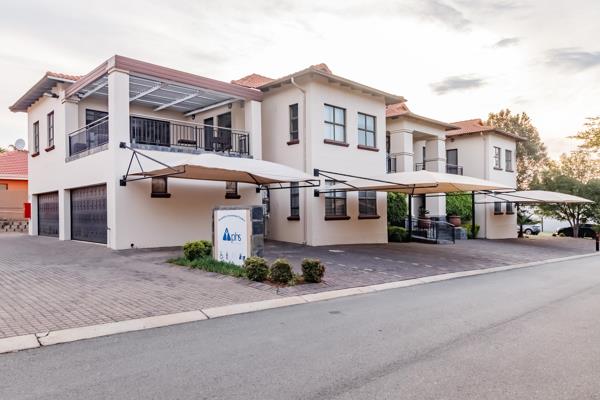 694  m² Commercial space