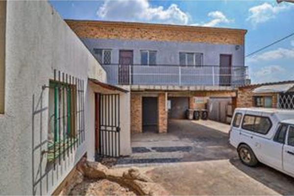 19 Bedroom House