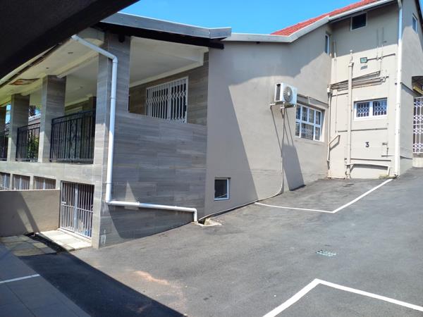 4 Bedroom Townhouse