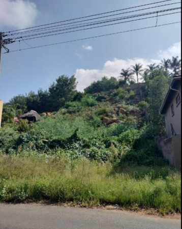 1 001 m² Land