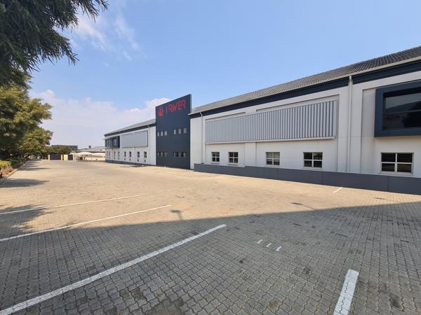 159  m² Commercial space