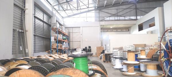 1 671 m² Commercial space