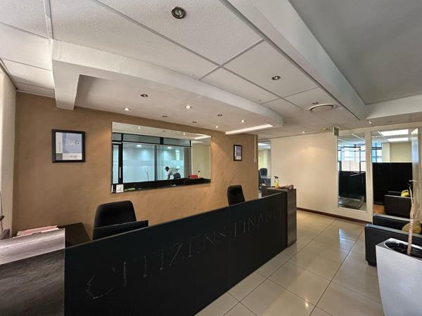 313  m² Office Space