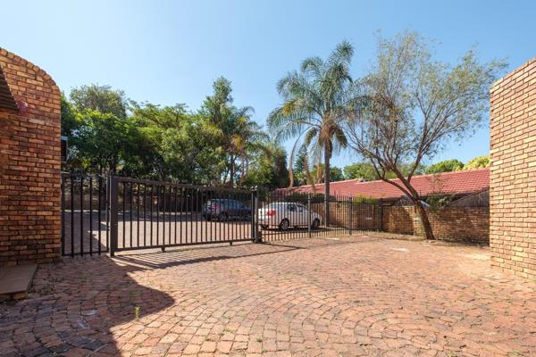 370  m² Office Space