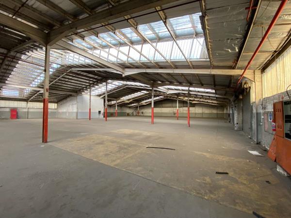 6 997  m² Industrial space