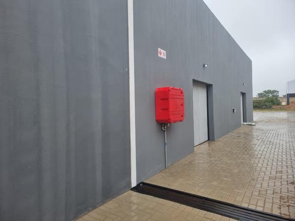 100  m² Industrial space