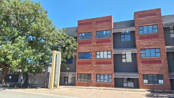 63  m² Commercial space