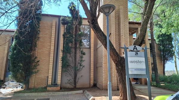 164  m² Office Space