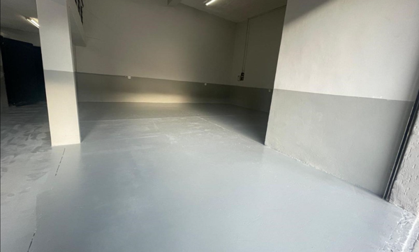 130  m² Industrial space