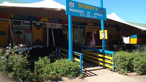 300  m² Commercial space