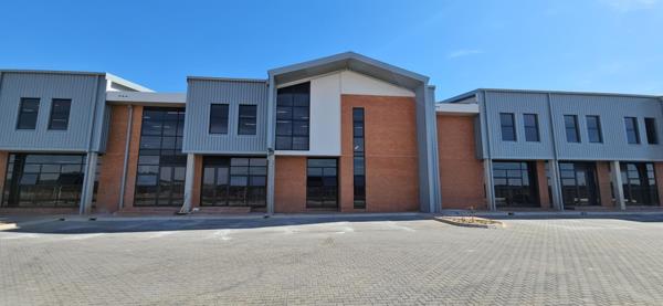 605  m² Industrial space