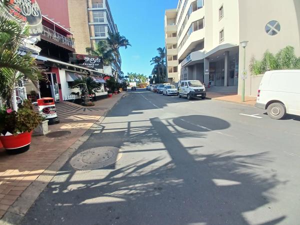 57  m² Commercial space