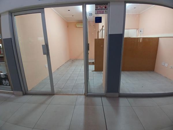 27  m² Commercial space