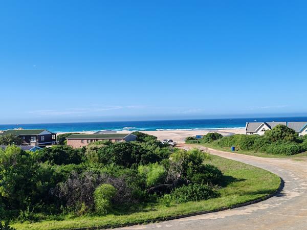 561 m² Land