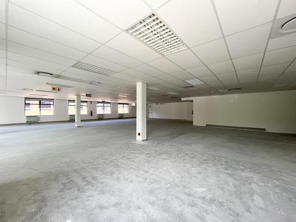 747.4  m² Office Space