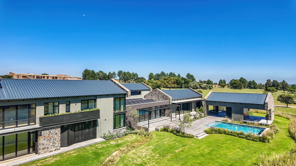 5 Bedroom House