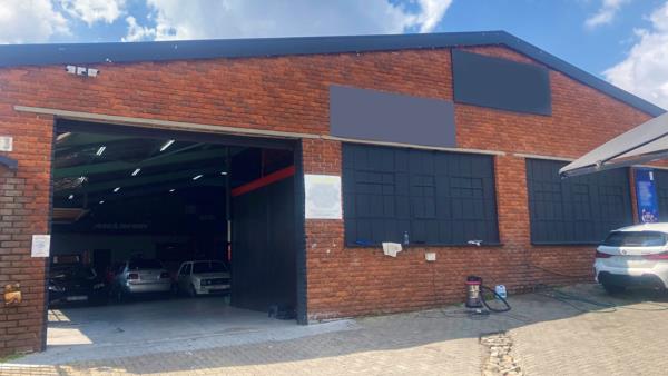 2 483  m² Industrial space