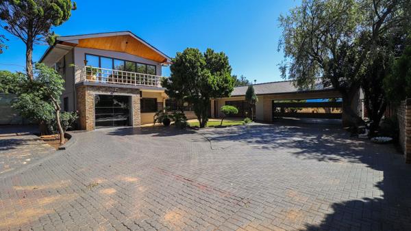 5 Bedroom House