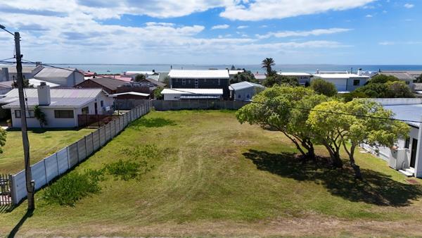 798 m² Land