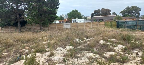 285 m² Land
