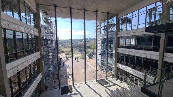 5 500  m² Commercial space