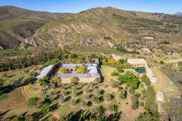 1 500 ha Smallholding