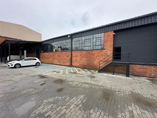 2 040  m² Industrial space