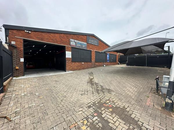 2 040 m² Industrial space