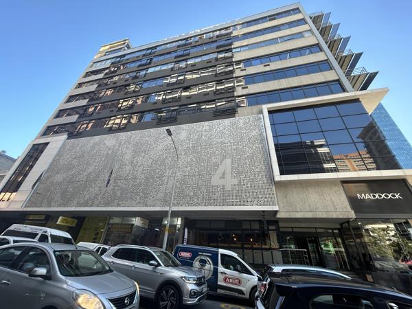 96  m² Commercial space