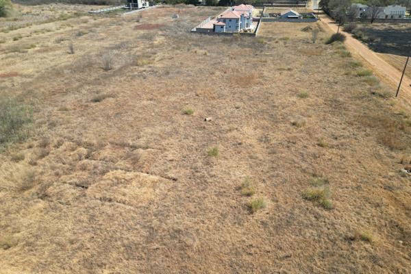 4 047 m² Land