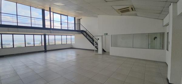 316  m² Commercial space