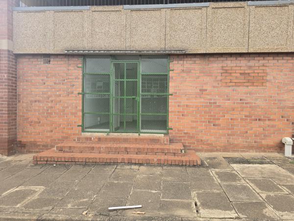 28.3  m² Commercial space