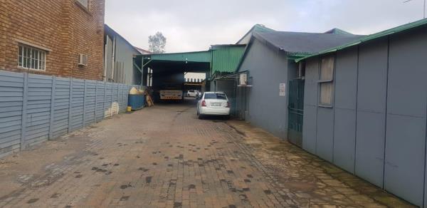 1 480  m² Industrial space