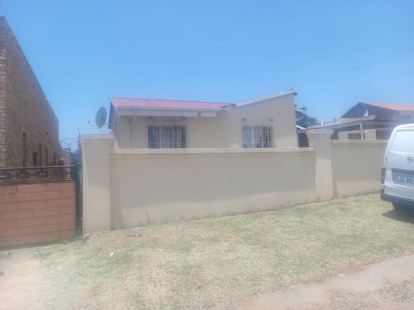 5 Bedroom House
