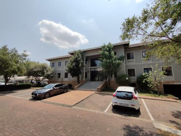 424  m² Commercial space