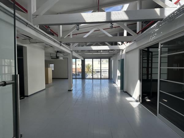 300 m² Commercial space